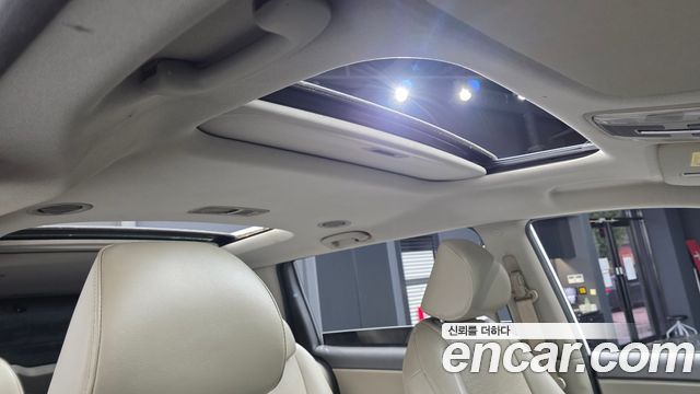 Kia Canival 2015 — photo 17