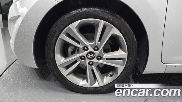 Hyundai AVANTE 2015 — photo 5