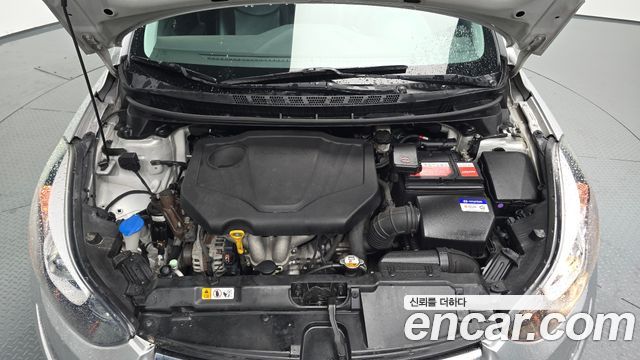 Hyundai AVANTE 2015 — photo 6