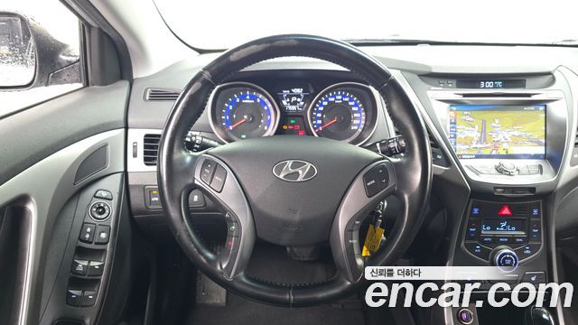 Hyundai AVANTE 2015 — photo 19