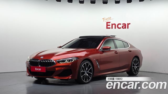 BMW 8-Series 2020 — photo 1
