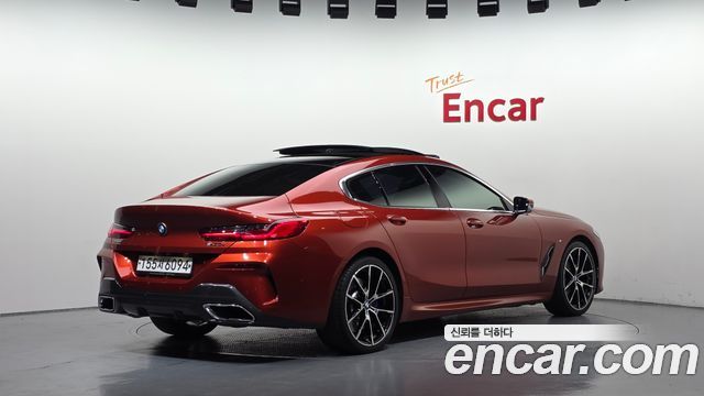 BMW 8-Series 2020 — photo 2