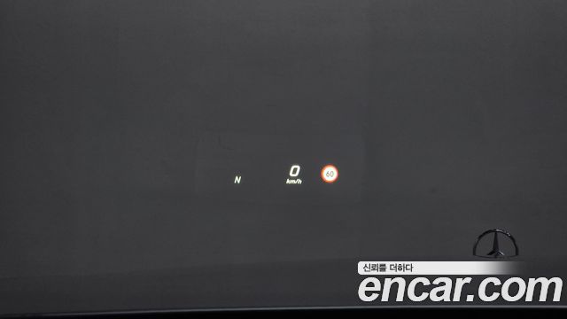 Mercedes-Benz E-Class 2017 — photo 20