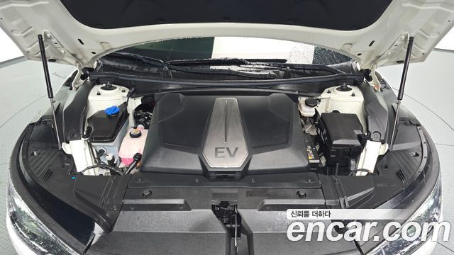 Kia EV6 2023 — photo 6