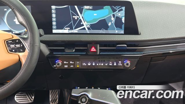 Kia EV6 2023 — photo 14
