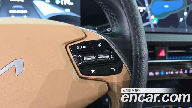 Kia EV6 2023 — photo 17