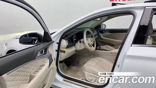 Genesis G70 2020 — photo 13