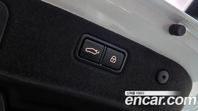 Genesis G70 2020 — photo 23
