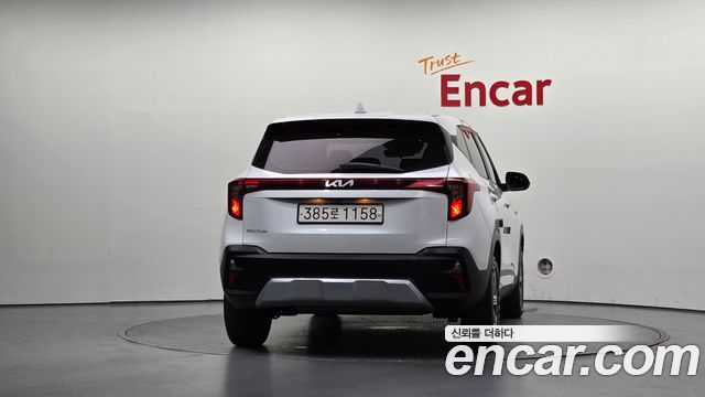 Kia Seltos 2023 — photo 4