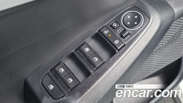 Kia Seltos 2023 — photo 12