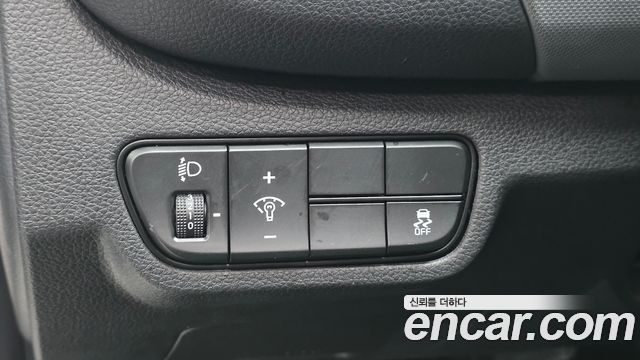 Kia Seltos 2023 — photo 13