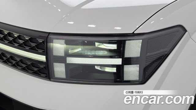 Hyundai Santafe 2024 — photo 8