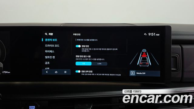 Hyundai Santafe 2024 — photo 33