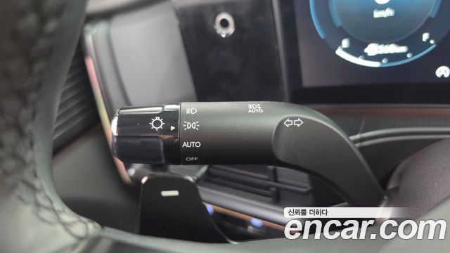 Hyundai Santafe 2024 — photo 40