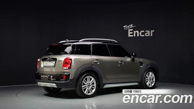Mini Countryman 2020 — photo 2
