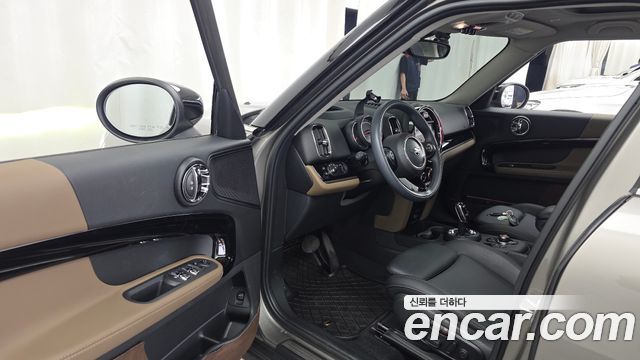 Mini Countryman 2020 — photo 13