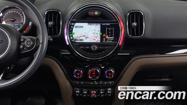 Mini Countryman 2020 — photo 20