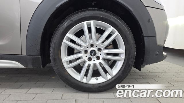 Mini Countryman 2020 — photo 7