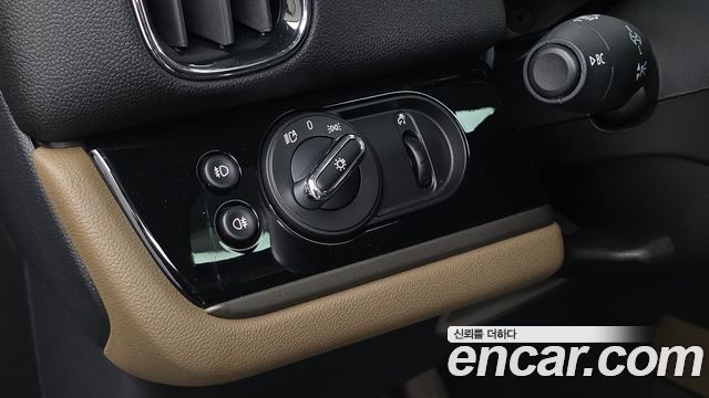 Mini Countryman 2020 — photo 27