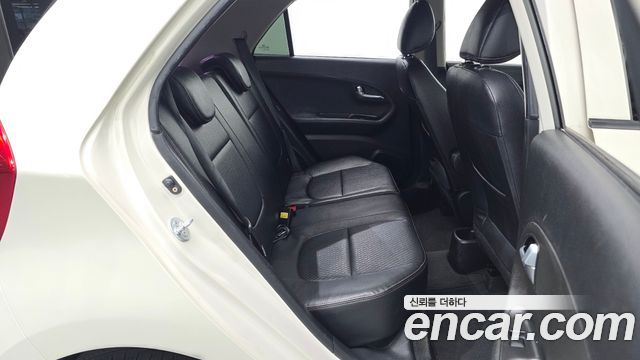 Kia morning 2012 — photo 17