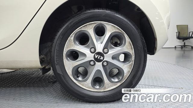 Kia morning 2012 — photo 7