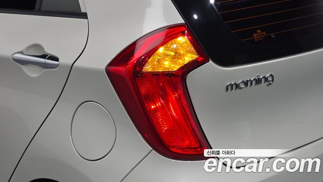Kia morning 2012 — photo 9