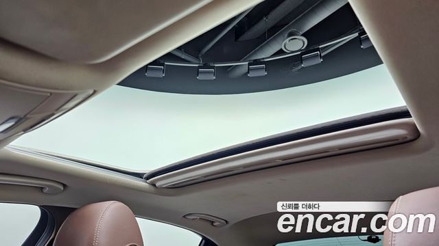 Mercedes-Benz E-Class 2017 — photo 18