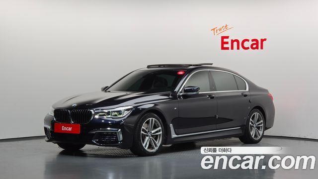 BMW 7-Series 2018 — photo 1