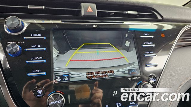 Toyota Camry 2019 — photo 20