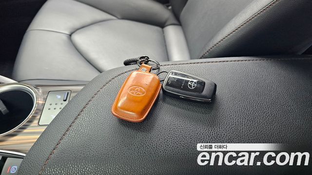 Toyota Camry 2019 — photo 21
