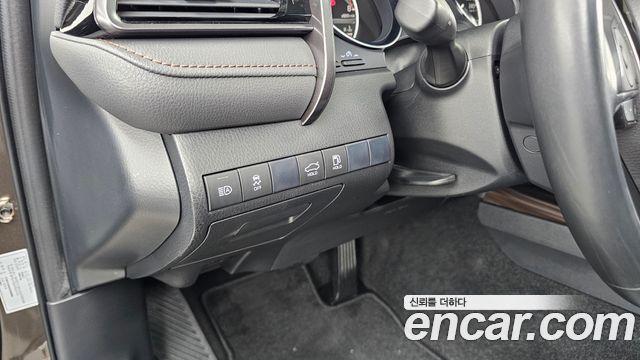 Toyota Camry 2019 — photo 27