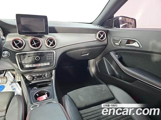 Mercedes-Benz CLA-Class 2018 — photo 10