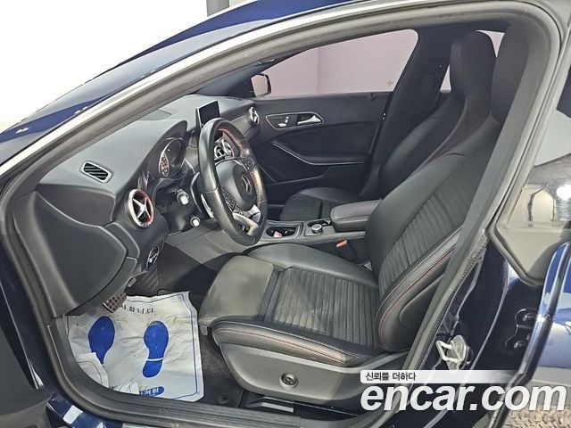 Mercedes-Benz CLA-Class 2018 — photo 11