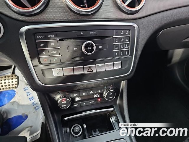 Mercedes-Benz CLA-Class 2018 — photo 16