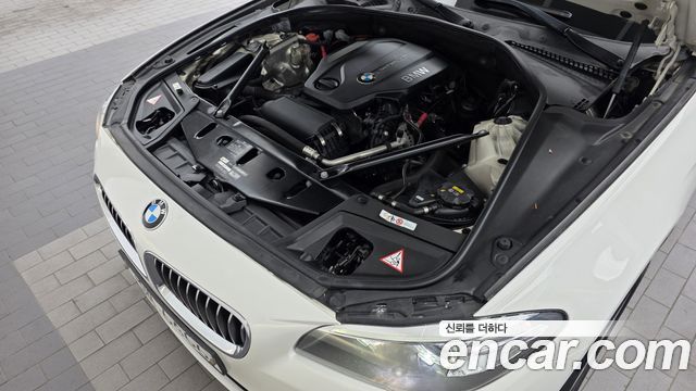 BMW 5-Series 2015 — photo 6