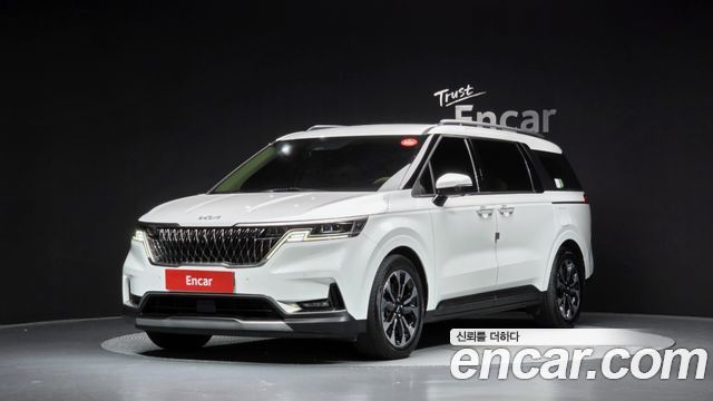 Kia Canival 2022 — photo 1