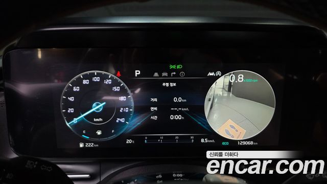 Kia Canival 2022 — photo 11