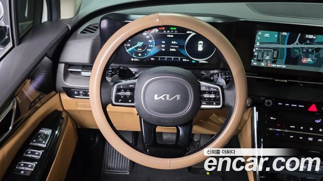 Kia Canival 2022 — photo 19