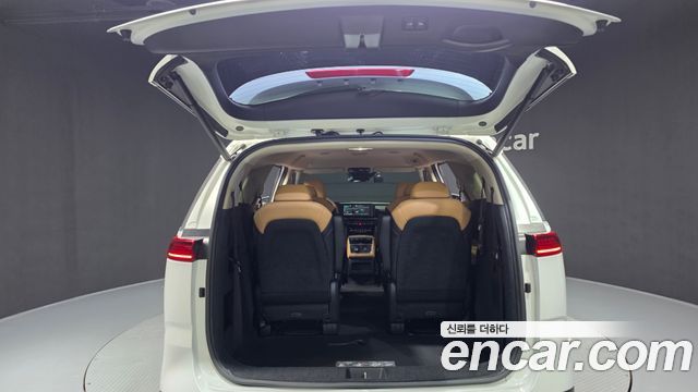 Kia Canival 2022 — photo 26