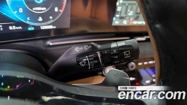 Kia Canival 2022 — photo 28