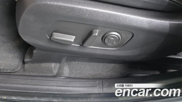 Kia Canival 2022 — photo 31