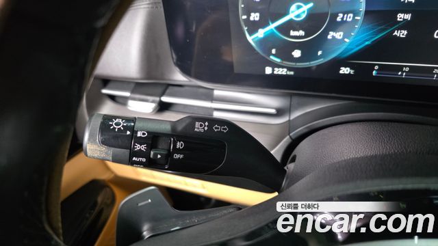 Kia Canival 2022 — photo 35