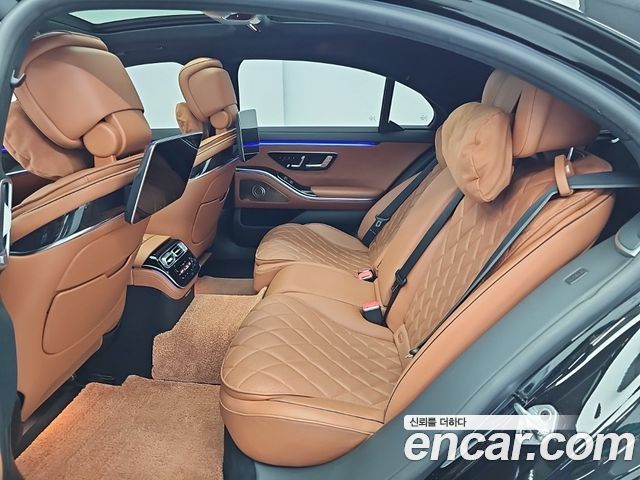 Mercedes-Benz S-Class 2022 — photo 12