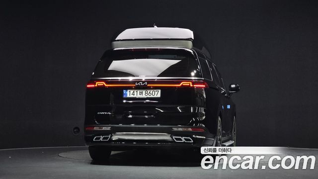 Kia Canival 2023 — photo 4