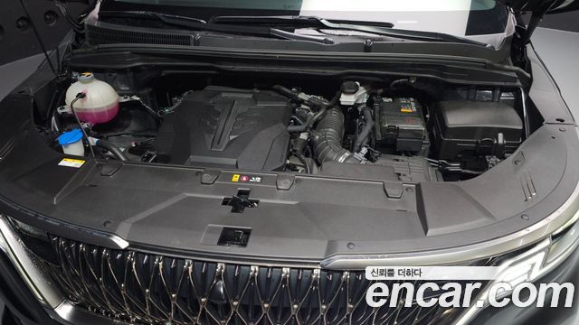 Kia Canival 2023 — photo 6