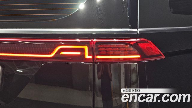 Kia Canival 2023 — photo 9