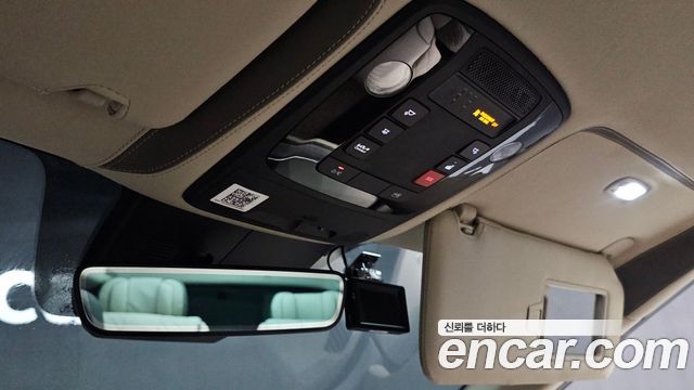 Kia Canival 2023 — photo 31