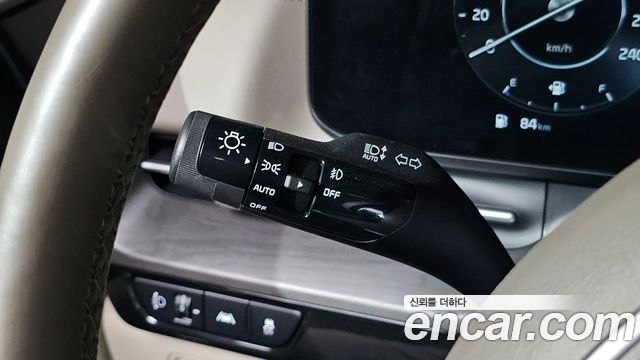 Kia Canival 2023 — photo 32