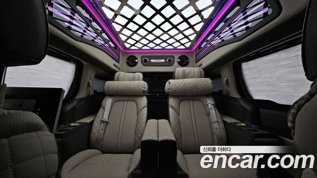 Kia Canival 2023 — photo 37
