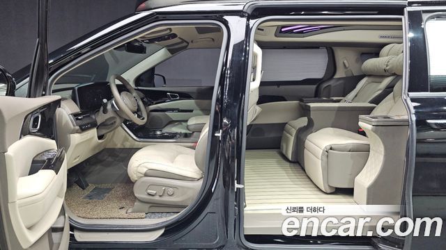 Kia Canival 2023 — photo 38